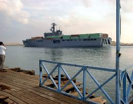 MSDF ships pass Suez for Turkey with prefab shelters